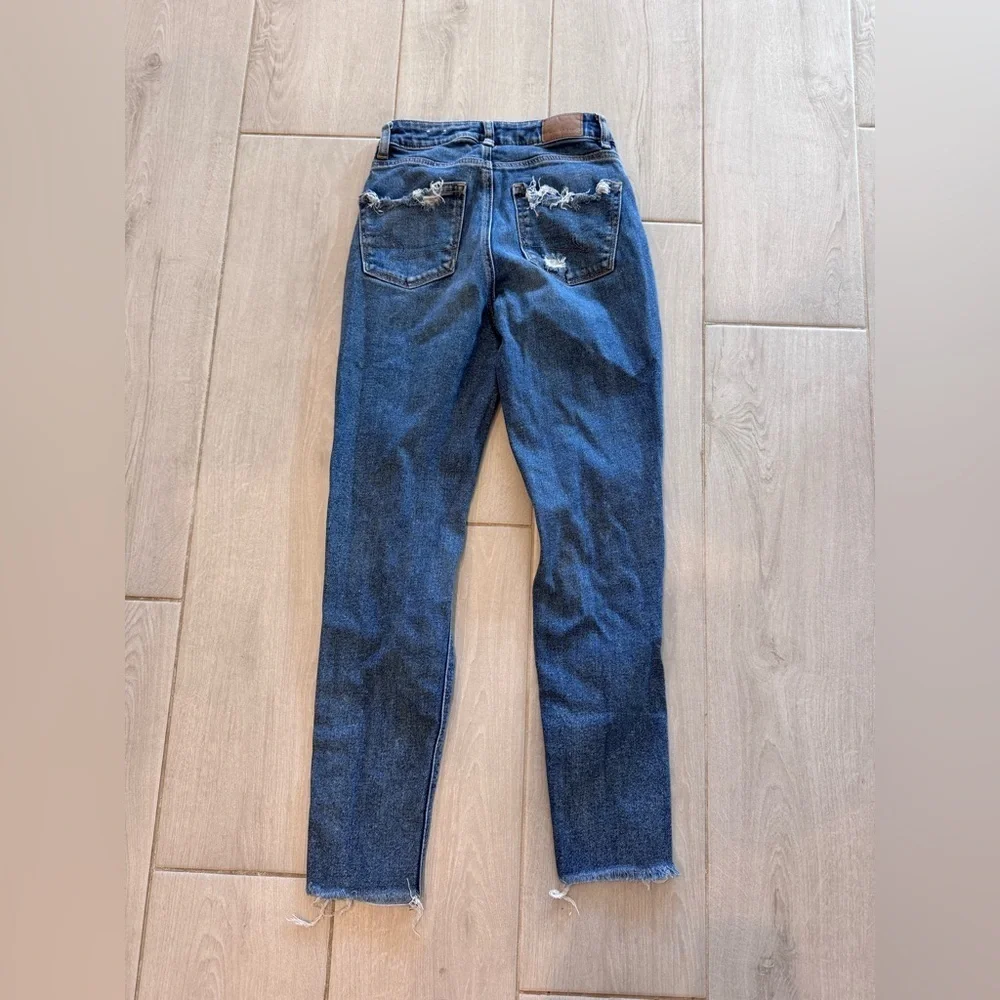 American Eagle Outfitters Ripped Blue Denim Jeans, Stretch - Picture 6 of 13